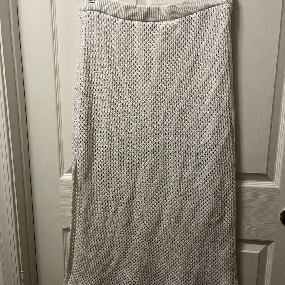 Universal Threads Women’s Cream Knit Skirt w/Side Slit and‎ Partial Lining Sz L - Picture 2 of 7
